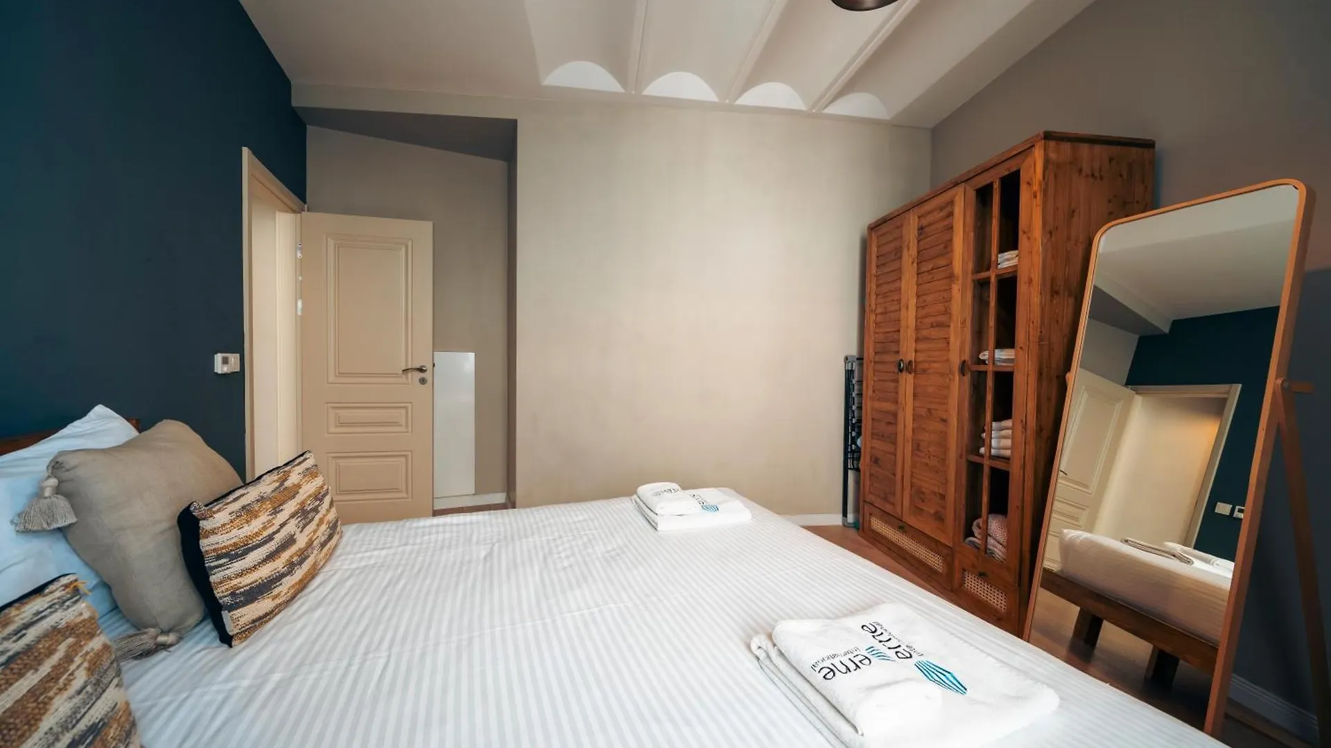 Kuledibi Suites, Historical 2-Bedroom Apartment No-3 Istanbul Turkey